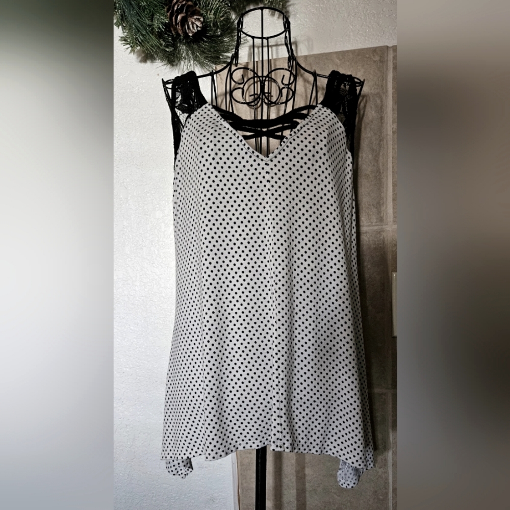 G Collection Handkerchief Tank Top